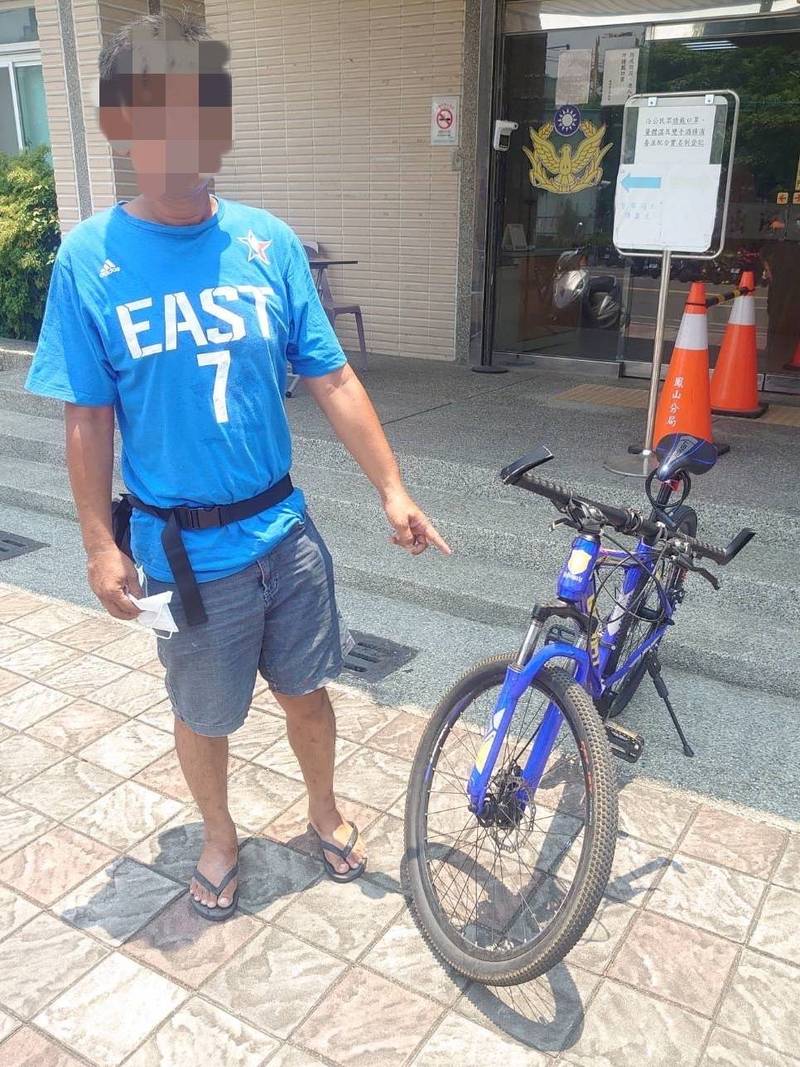 郭男酒駕被扣機車，竟偷腳踏車代步，二度觸法得不償失。（讀者提供）