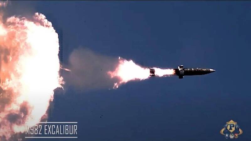 M982「神剑」发射的瞬间。（图/雷神公司）(photo:LTN)