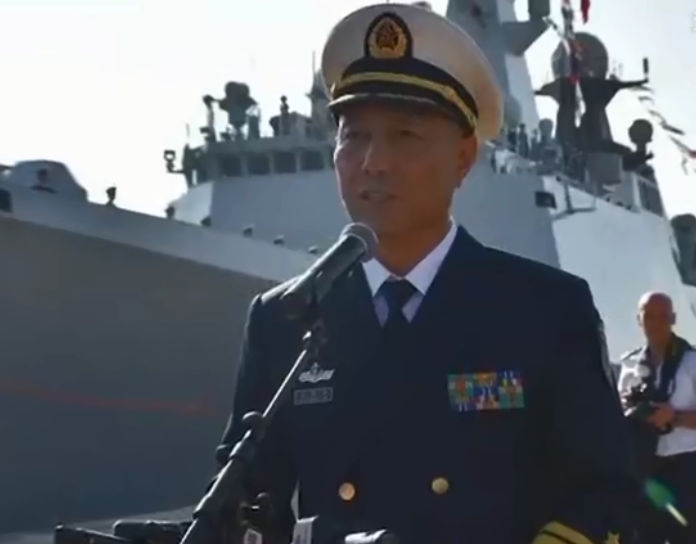 前中國海警局長王仲才近期轉任東部戰區海軍司令，《日經》認為北京此舉是為實現「海軍海警一體化」，對台海施加更大的軍事壓力。（圖翻攝自微博）