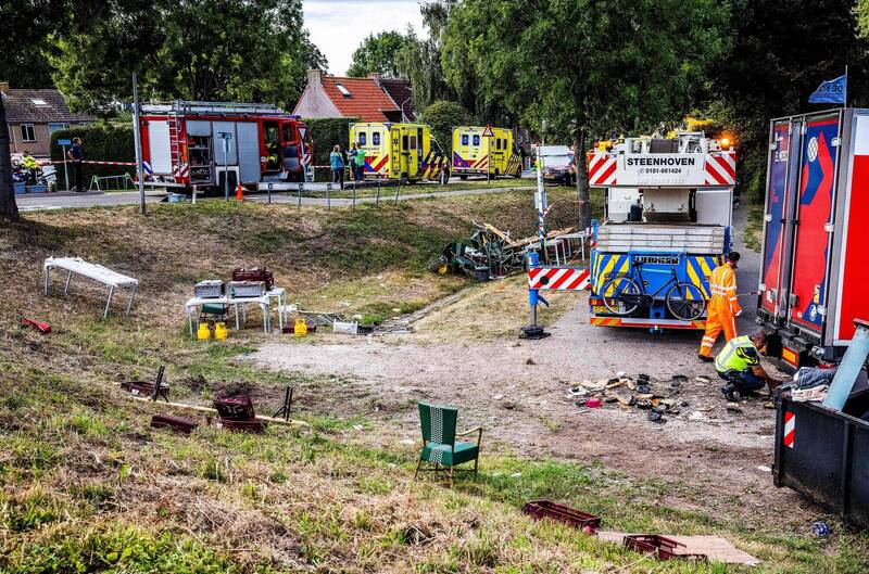 荷兰户外派对遭卡车冲撞，已知有数人丧命。（法新社）(photo:LTN)