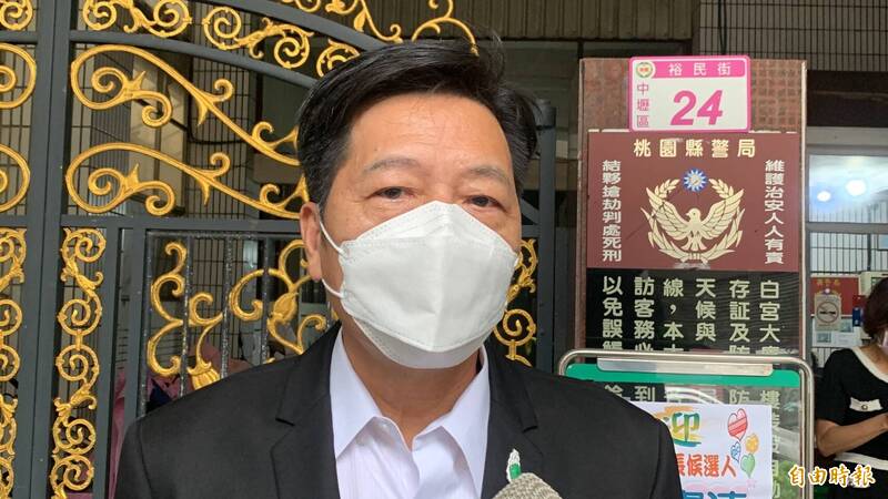 脫黨登記參選桃園市長的鄭寶清被四叉貓抓包論文疑似抄襲。（資料照，記者許倬勛攝）