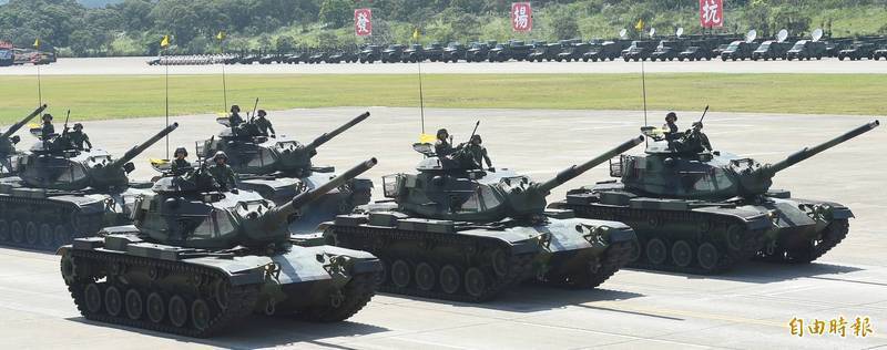 國防部已編列達到72.45億元的預算計畫，明年起將啟動M60A3戰車引擎外購案，希望在2028年底前，將陸軍現役M60A3戰車的引擎及變速箱全數更換。圖為M60A3戰車參與漢光演習國防戰力展示。（資料照）
