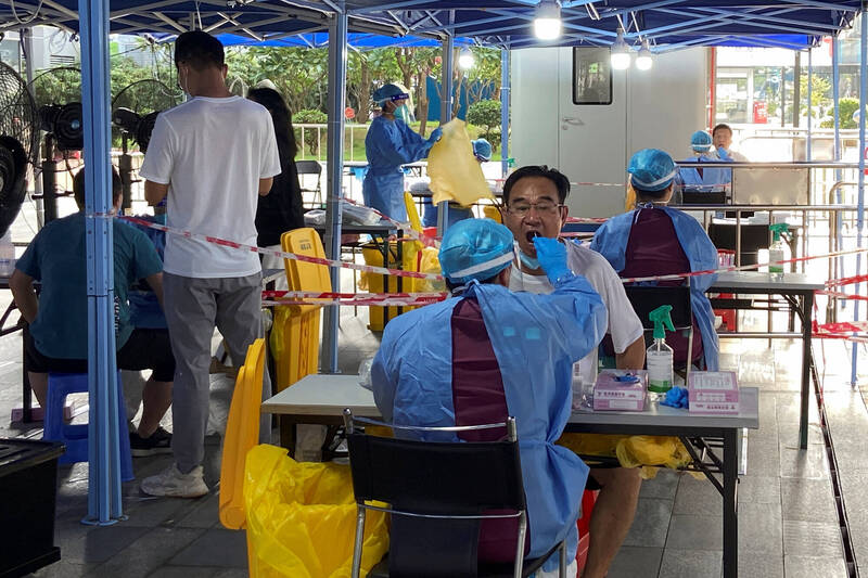 中国疫情升温，目前有33城市如科技重镇广东深圳实施封控措施，影响超过6500万人。（路透）(photo:LTN)