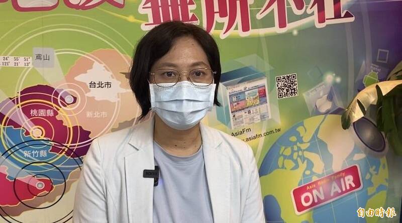 民眾黨桃園市長參選人賴香伶今在呼籲國民黨對手張善政、新竹市長參選人林耕仁，儘速分別對負責農委會研究計畫的報告、陽明交大碩士論文涉嫌大量抄襲開誠布公，否則隨著選舉逼近，可能上升為對政黨信任度的綜合指標。（記者陳璟民攝）