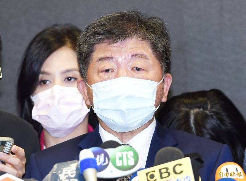 陳時中今天（9日）受訪時，感謝曹興誠的欣賞。（記者方賓照攝）