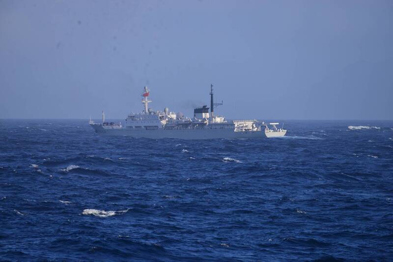 侵入鹿儿岛县近海领海的中国勘测船。（图撷取自日本防卫省）(photo:LTN)