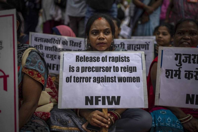 印度强姦案频传，在社会上争议不断，图为8月27日人权团体在新德里街头表达反对当局轻放强姦穆斯林的罪犯。（美联社）(photo:LTN)