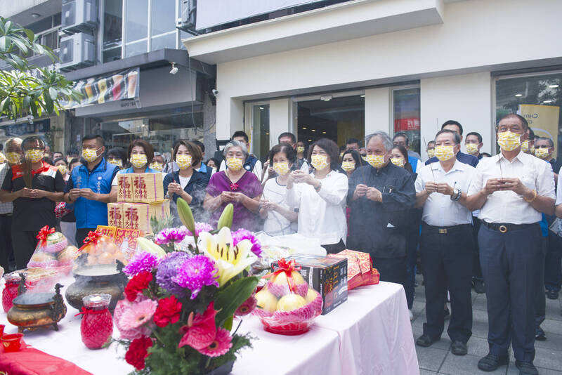 嘉義市長黃敏惠競選團隊進駐競選總部。（黃敏惠競選團隊提供）