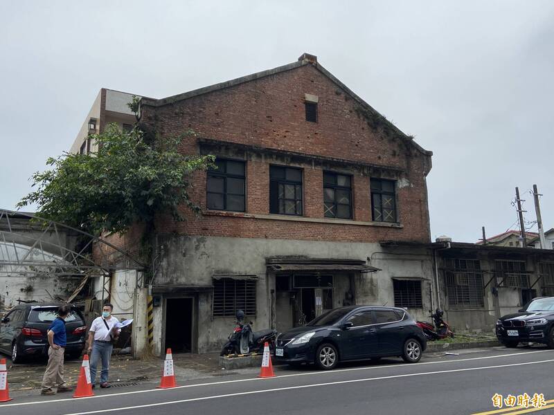 基隆市紅磚屋今天動工修繕，將打造為青創孵育基地。（記者盧賢秀攝）