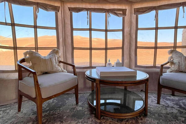 阿布達比沙漠飯店 在一望無際的沙丘中體驗生活