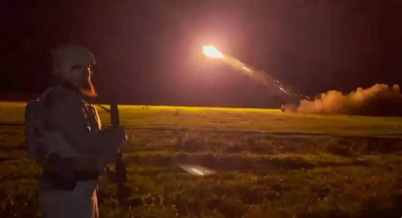 车臣部队「放砲」，连续发射46枚火箭为卡德罗夫庆祝46岁生日。（影片撷图）(photo:LTN)