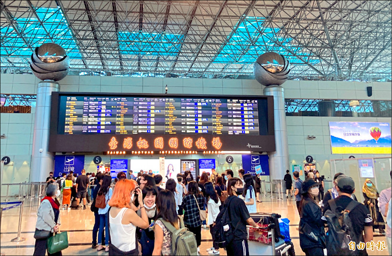 10月13日將重迎國際旅客，交通部觀光局當天將在桃園國際機場準備驚喜，歡迎第一團國際旅客來訪台灣。圖為桃機。（記者陳心瑜攝）