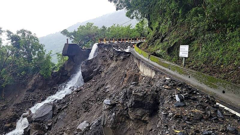 公路總局指出，截至今日上午8點，全台省道仍有8處阻斷。（公路總局提供）