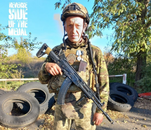 近日一名加入瓦格纳佣兵集团的罪犯照片曝光，其装备的枪枝甚至比正规俄军士兵还要好，引起网友讨论。（图撷取自 Rob Lee 推特）(photo:LTN)