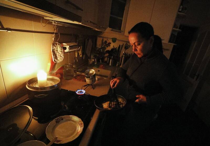 乌克兰政府官员表示，乌克兰有超过150万户停电。（欧新社）(photo:LTN)