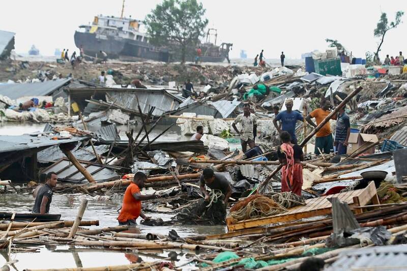 怪兽级气旋西塘24日侵袭南亚国家孟加拉，造成至少16人死亡，约100万人被迫撤离家园。（法新社）(photo:LTN)