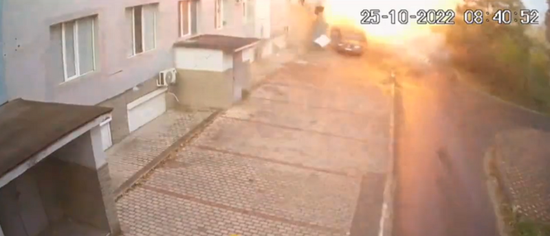 汽车炸弹爆炸的一瞬间。（图撷取自推特）(photo:LTN)