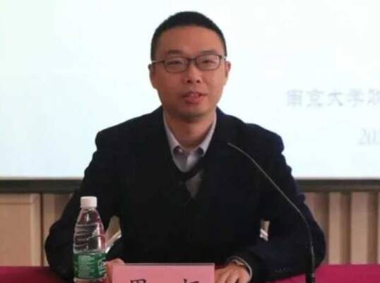 一名南京大学毕业生今天检举该校国际关系学院党委副书记周恒对她性侵致怀孕且流产。（撷自网路）(photo:LTN)