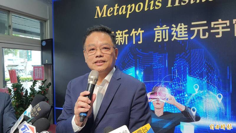 否認國民黨的林政則或科技大老迫使林耕仁妥協不去北機站遞資料，國民黨新竹市長候選人林耕仁今天表示：他以市民蒼生為重，仍籲高虹安對社會大眾說清楚。（記者洪美秀攝）