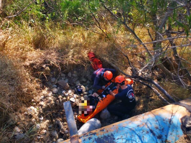 旅遊團登火炎山，1老翁脫隊發現時已失足死亡。（民眾提供）