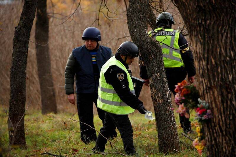 自俄军撤出赫尔松后，乌国警方和法医专家便进驻该城进行战争罪调查。（路透）(photo:LTN)