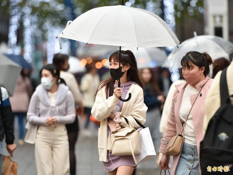 今日白天北台灣持續偏涼，高溫只有17、18度，中部及台南、花蓮比昨天更涼一點，高溫約21至23度。（資料照）