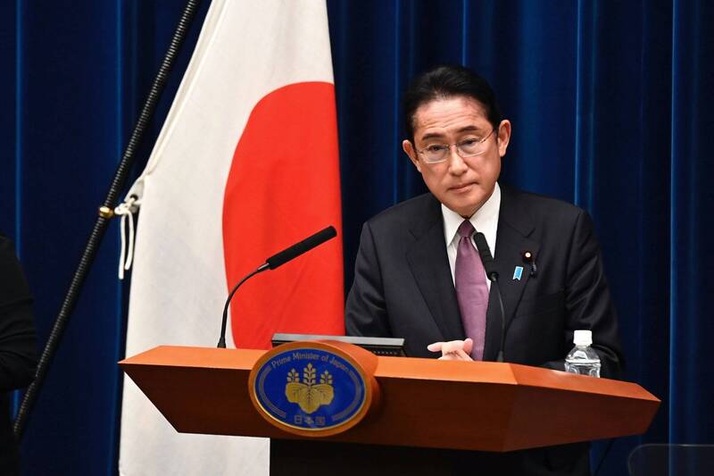 北韓連射飛彈，日本首相岸田文雄已要求相關單位隨時做好突發事件準備。（美聯社）