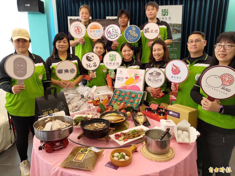 力挺午仔魚產業，枋寮區店家聯手推「午仔魚」、蓮霧主題料理。（記者蔡宗憲攝）