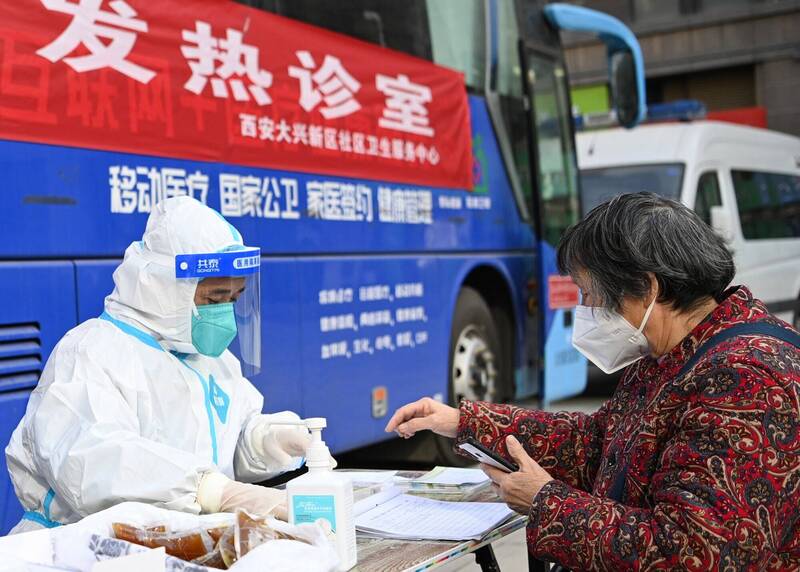 有中国网友披露，中国国家疾控中心副主任冯子健6日在清华大学演讲时，透露中国的疫苗几乎不能预防感染。（欧新社）(photo:LTN)