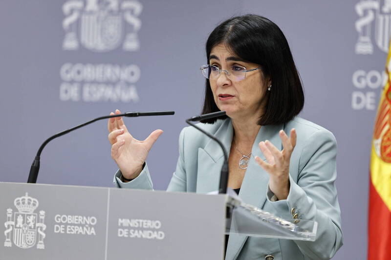 西班牙卫生部长德瑞亚丝表示，自中国入境的旅客必须「出示检测阴性证明，或是完整的施打疫苗清单」。（欧新社）(photo:LTN)