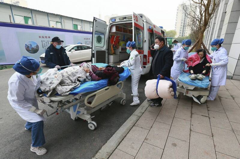 日本驻驻广州总领事馆透露，在中国自去年12月初取消清零后，已经有3名日本人在中国染疫亡。示意图，与本新闻无关。（美联社）(photo:LTN)