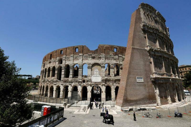 科学家指出，古罗马建筑历久不衰，可能与当地盛产的火山灰和1种特殊石灰碎屑有关。 图为罗马圆形竞技场。（路透资料照）(photo:LTN)