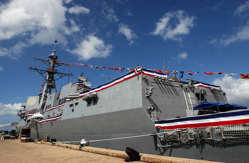 美軍伯克級神盾驅逐艦「鍾雲號」在本月5日例行性通過台海。（路透檔案照）