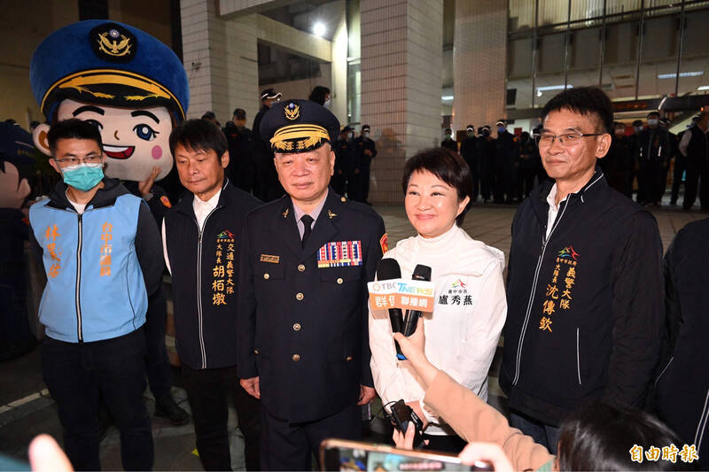 台中市長盧秀燕表示，政府與警消有信心守護城市，讓民眾安心過好年。（記者廖耀東攝）