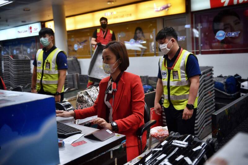 泰国清迈机场负责人表示，自本月18日起，中国直飞普吉岛的航班将扩增为一天三班。图为疫情期间的清迈国际机场。（法新社）(photo:LTN)