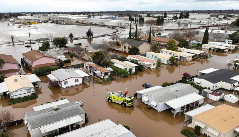 美国加州多处社区严重淹水。（法新社）(photo:LTN)