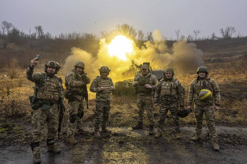 在哈尔科夫前线作战的乌军部队。（美联社）(photo:LTN)