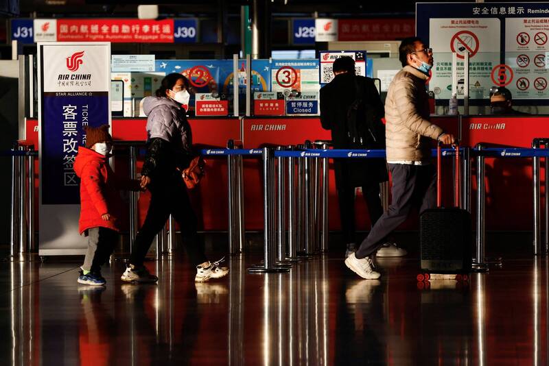 中国将于2月6日开放旅行社经营团客出境旅游。（路透）(photo:LTN)