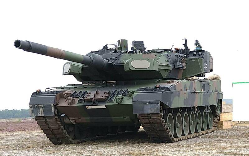 豹-2被公認為當今性能最優秀和均衡的主戰車（MBT）之一。圖為最新改良版「豹-2A7A1」，加裝了以色列「戰利品」（Trophy）主動防禦系統（APS）。（取自以色列國防部官網）