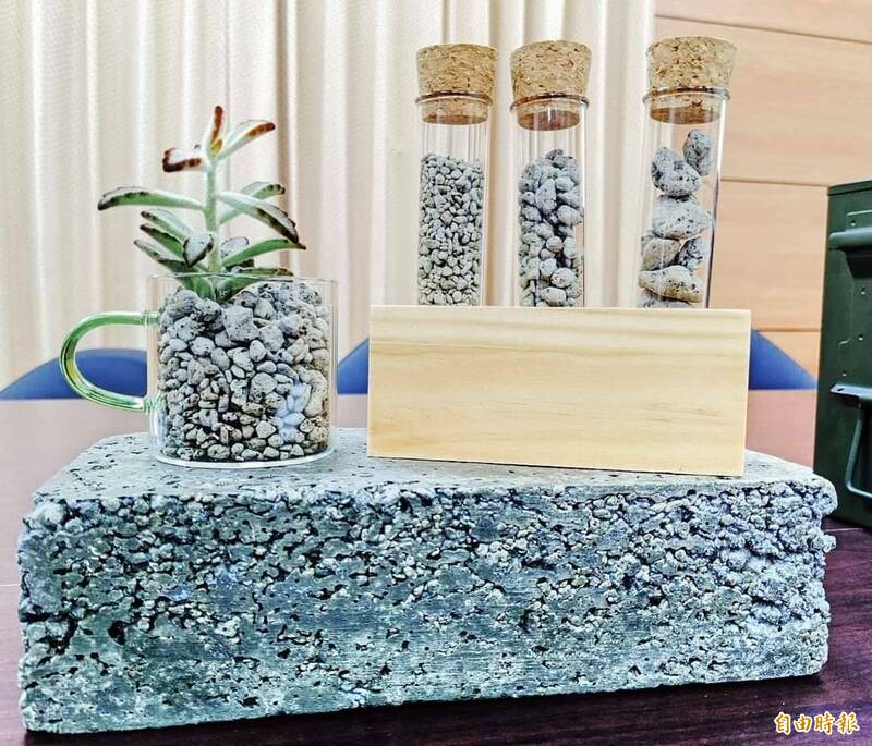 飄洋過海的浮石 成了台日間的幸運石 - 生活 - 自由時報電子報