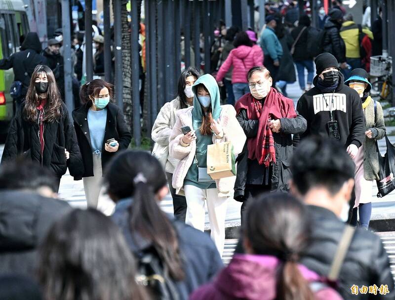 今起3天各地晴朗穩定，白天氣溫逐日回升，不過日夜溫差非常大，早出晚歸民眾留意保暖。（資料照）