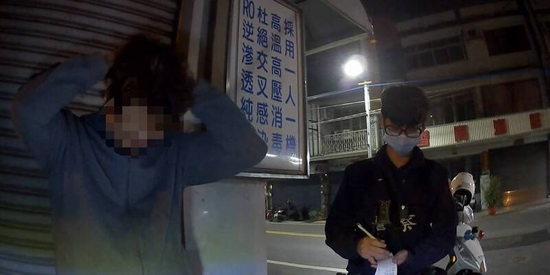 34歲李男（左）6次酒駕，曾遭判刑入監服刑2次，5日晚上再度貪杯酒駕落網。（民眾提供）