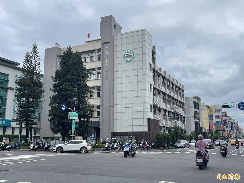 [新聞] 台南東區公所戶所、警分局老又小 地方倡新區政中心
