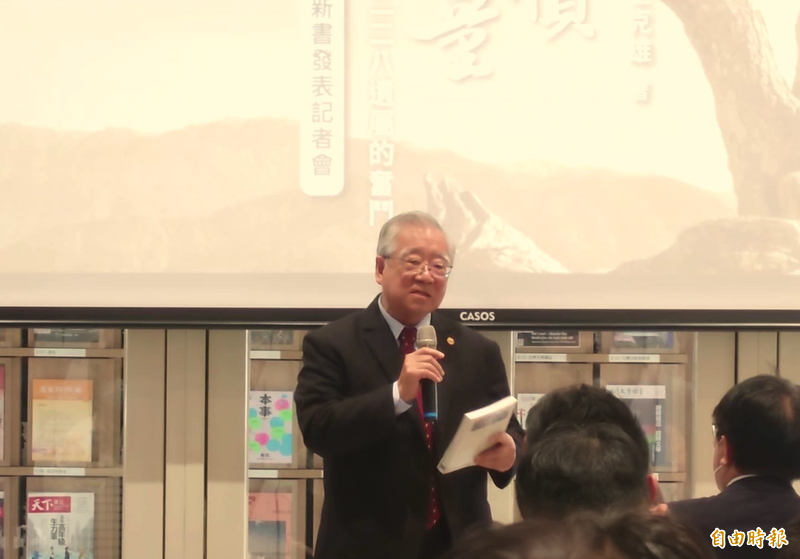 台灣228關懷總會理事長王文宏今日表示，台北市長蔣萬安以兩蔣後代自居，就應承擔兩蔣遺體後續處理，不應再由國家來承擔。（記者洪瑞琴攝）