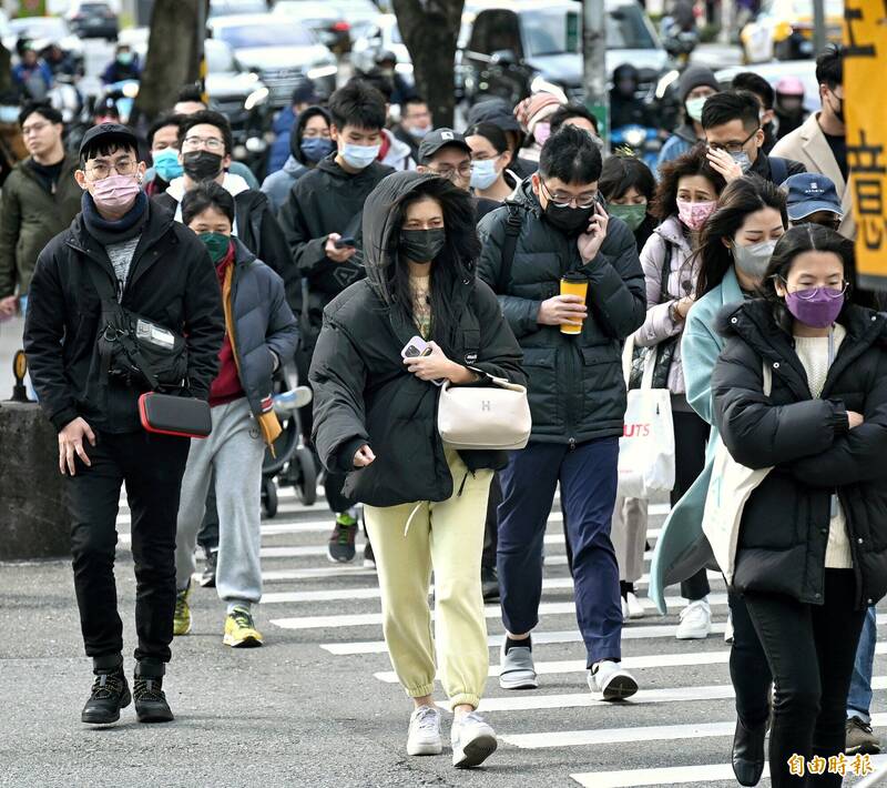 今日受強烈大陸冷氣團影響，清晨需留意輻射冷卻作用，高雄以北及東半部地區有機會出現局部10度以下低溫。（資料照）