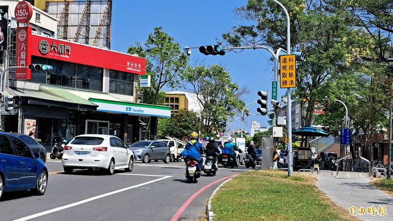 台東縣警局運用科技執法，議員稱引起不少民怨。（記者黃明堂攝）