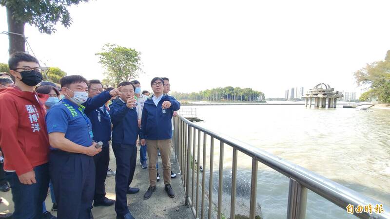 民進黨立委初選起跑,陳其邁表示,高雄選區單純,互相牽成全力以赴。(記者陳文嬋攝) 民進黨立委初選起跑,陳其邁表示,高雄選區單純,互相牽成全力以赴。(記者陳文嬋攝)