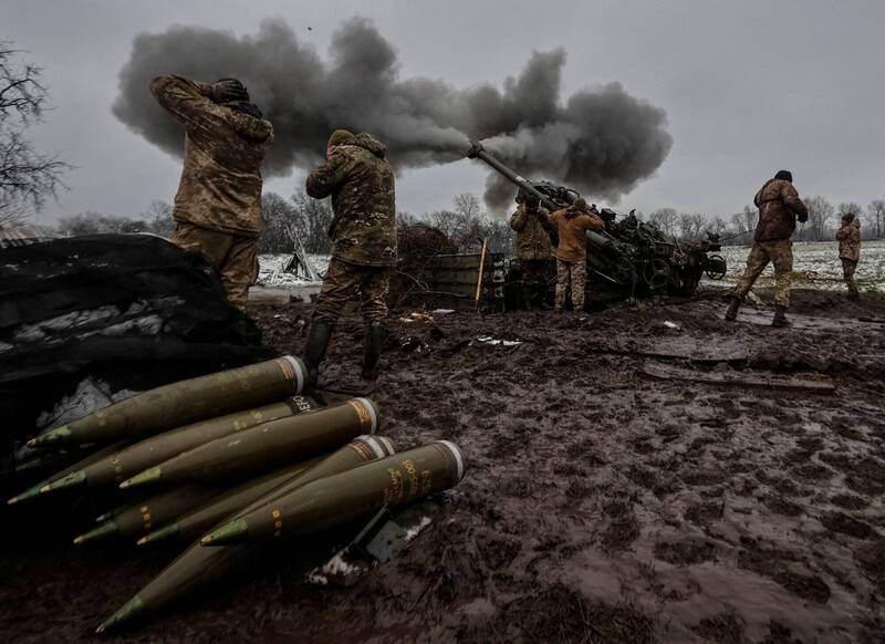 美國向烏克蘭提供3.5億美元軍事援助，主要為各式彈藥。圖為烏軍砲兵。（路透）