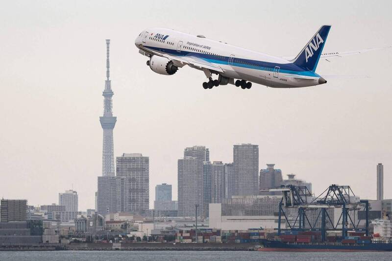 全日空班机从羽田机场起飞。（法新社）(photo:LTN)