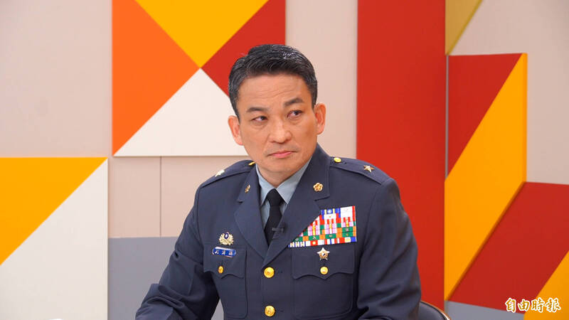 國防部參謀本部訓次室軍事訓練處長劉慎謨少將表示，包括擒拿、奪刀、奪槍、反奪槍等課程，都屬近戰格鬥訓練一環，「雙人對刺」等應用刺槍課目，也將取代過去表演性質、大部隊編隊的刺槍方式。（記者陳宇睿攝）